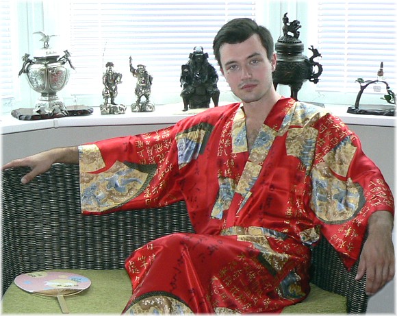 японское мужское шелковое кимоно