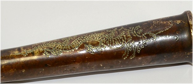 гравиривка в виде Дракона на курительной японской трубке